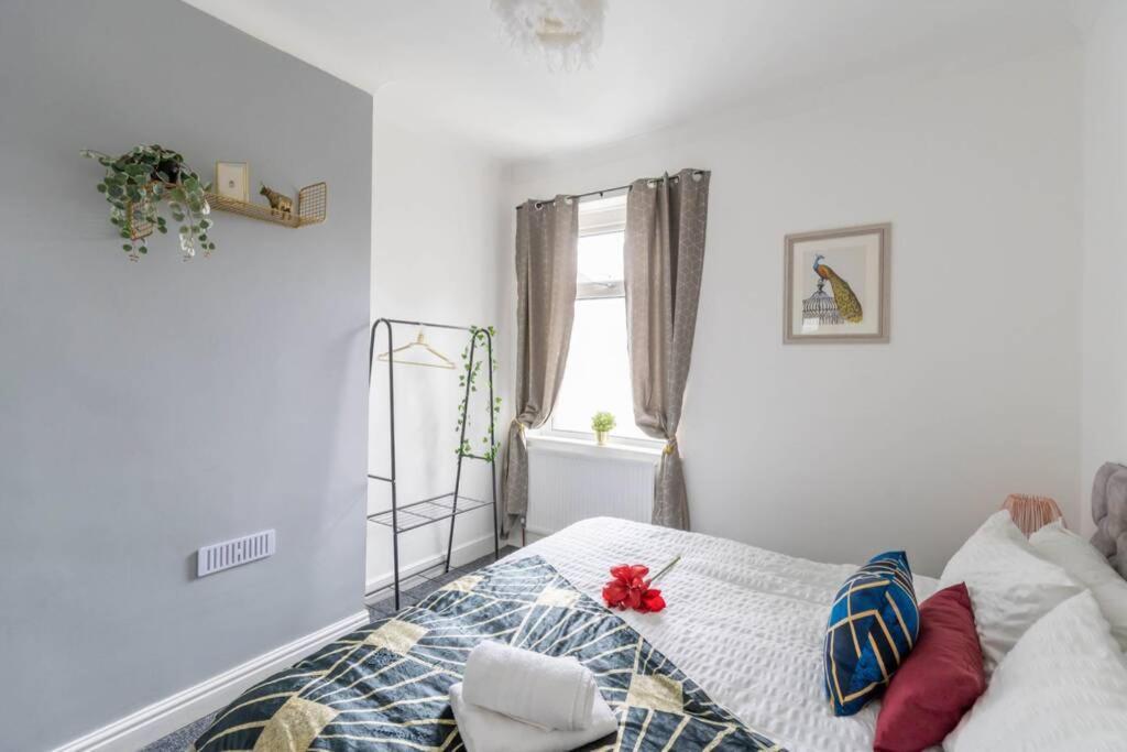 The Gatsby - Beautiful Spacious Central House Κάρντιφ Εξωτερικό φωτογραφία